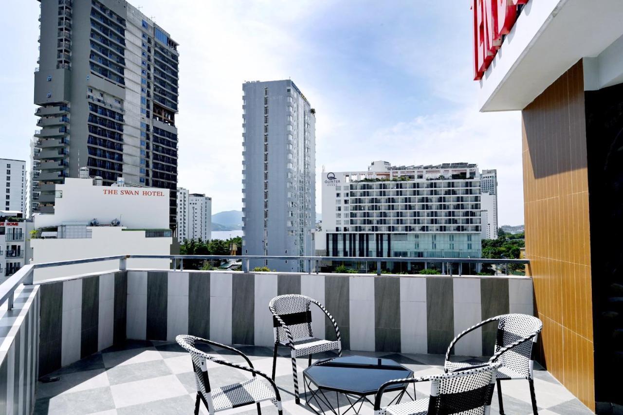 Ten Dollars Hotel Nha Trang Exterior foto